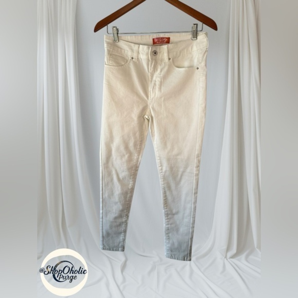 Butt I love you Jean Size 28 Stretch Skinny Off-White